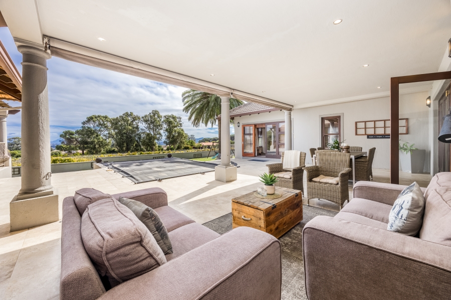 5 Bedroom Property for Sale in Klein Zevenwacht Western Cape